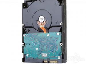 HGST(原日立)Deskstar 7K4000 4TB 64M SATA3
