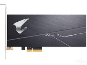 技嘉RGB AIC NVMe SSD