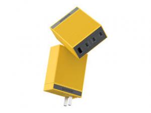 闪极100W Pro氮化家四口快充头